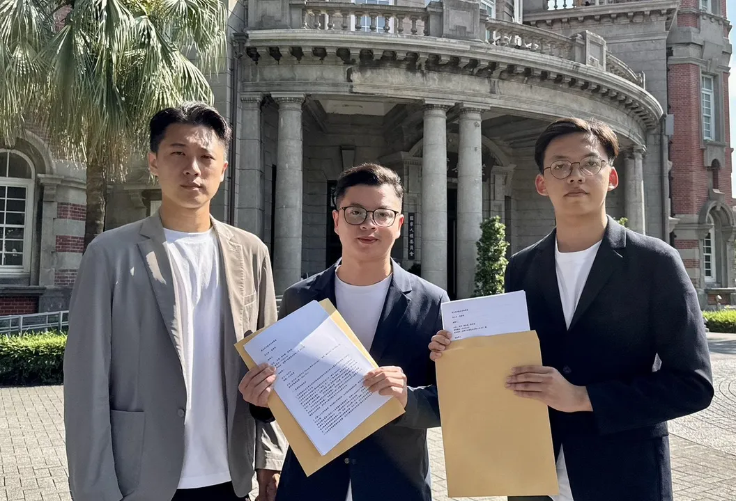 「洋流」募款惹議 凌濤赴監察院告發沈伯洋