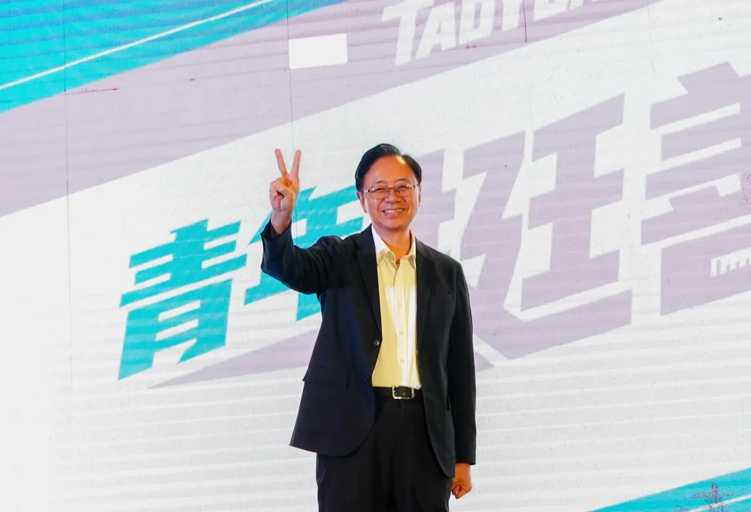 黃世杰轟張善政「社宅0完工」 張營反擊:交白卷還打臉自己人?