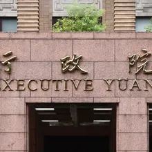 在野嗆退總預算　白委告發卓榮泰瀆職　行政院：願和立院溝通