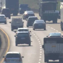 收假日！國道凌晨交通量為平日1.7倍　國5已湧車潮