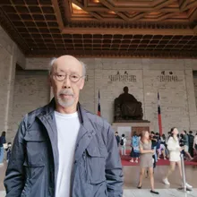 馮淬帆臉書「最後發文」悼念蔣中正 竟同天離世