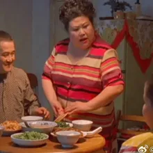 「富婆專業戶」董立範逝世！墓碑上驚見「死訊藏5年」