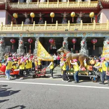 影/屏東玉皇宮「神獸遶境」來了!駿馬率23座神獸祈福