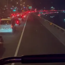 影/拋甩「國5停車場」！她搭客運北上沒塞　1個小時到台北