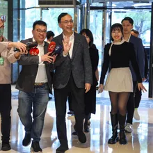 挺盧秀燕兆元預算?朱立倫表態:軍購應對民意負責