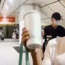影/男子北捷車廂內飲食不服取締 遭強制下車開罰