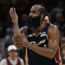 NBA/騎士遭聽牌哈登淪戰犯 球迷PO「不防守大合輯」