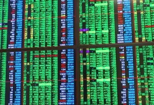 台股開盤暴跌513點失守2萬8 台積電重挫35元