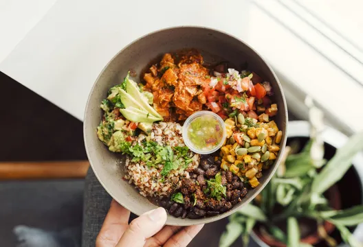 純素者更容易罹大腸癌？醫曝關鍵在於「這物質」攝取不足