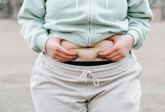 45歲女狂運動半年腰圍沒變 醫揪「壓力荷爾蒙」在作怪