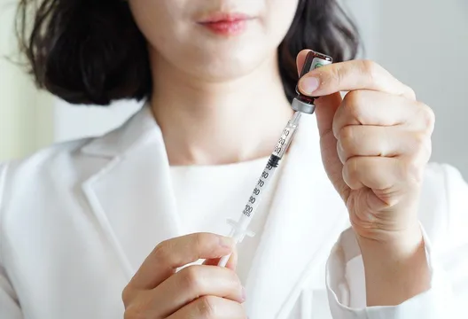 公費流感疫苗採購「700萬劑創新高」!加強型疫苗首度登場