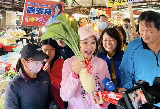 直搗賴瑞隆本命區!柯志恩談議員「藍白合」:3選區與友黨合作