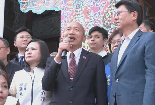 韓國瑜、謝龍介合體走春拜年！談1.25兆軍購臨界點：拒給政府空白支票