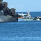 影/基隆外海火燒船！消防船、海巡出動打火　7人獲救
