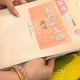 故意增重？陸芒果禮盒竟藏「課本+考卷」　顧客氣炸業者急道歉