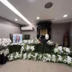 影/顏正國靈堂直擊！白色蝴蝶蘭相伴　粉絲到場弔唁