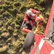 影/台中登山遇險！空勤出動黑鷹「一趟吊掛2人」送醫