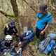 夫妻攀登阿里山　妻摔倒腳踝脫臼、消防人員背下山送醫
