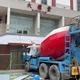 水泥預拌車直撞世新大學禮堂　70歲駕駛跳車輕傷