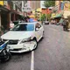 影/高雄醉男「連撞3車」加速逃逸　酒測值竟高達1.37