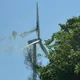 麥寮45米高風機疑零件過熱起火!台電急斷電 太高難灌救