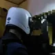 影/蘆洲莽男持西瓜刀險砍殺全家 反鎖房內與警對峙
