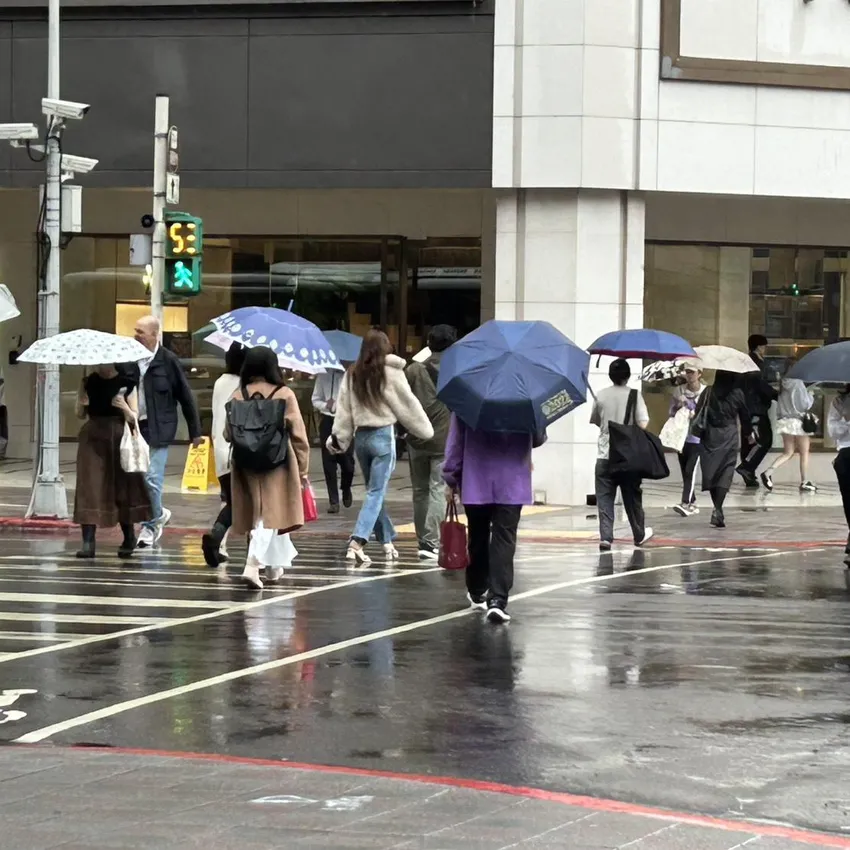 東北季風殺到!北東濕涼下探22度 本週日夜溫差大