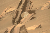 紅色星球滿地垃圾！人類登火星「邊探索邊丟垃圾」　留7119kg廢棄物畫面曝光