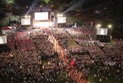 【影】盧秀燕選前之夜空拍圖出爐！2.5萬人擠爆喊「這句」