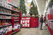 買不起聖誕禮物！英國零售商品通膨達7.4%　創17年以來新高