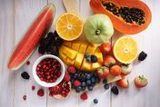 「3時段」吃水果功效差很大！營養師曝「餐間吃」攝取熱量最少