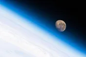 地球多了新月亮？NASA發現一顆古老小行星　竟已繞行地球2100年