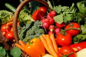 「12種食物」別放冰箱保存　專家警告「周圍食材恐會一起爛！」