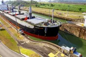 巴拿馬運河乾旱「大塞船」　航運公司馬士基：改鐵路運輸