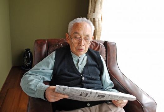 75歲翁單腳抖動、無力就醫　醫：非典型腦中風症狀