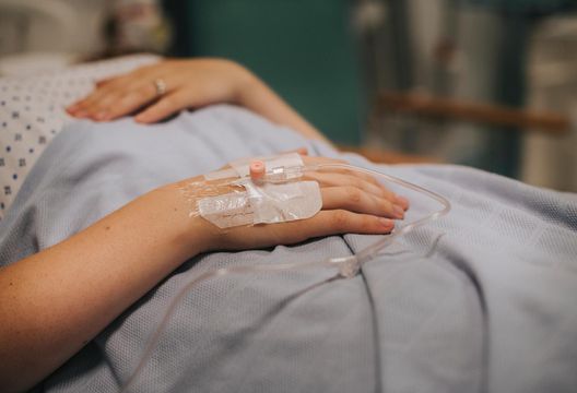 比流感更兇！新冠死亡風險多2倍　6成民眾是疫苗猶豫者