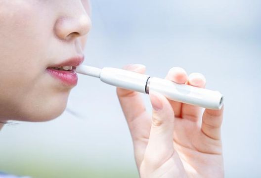 9成年輕癮君子「第一口是加味菸」　民團怒批圖利：監察院快來查！