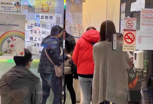 流感提早報到！全台逾10萬人就醫「本週進入流行期」