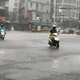 下班小心！中南部6縣市大雨特報　注意雷擊、強陣風