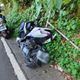 無照猴現身！暑假尾聲「騎車上路跌山谷」　幸好人沒事