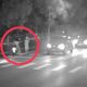 恐怖！男無視保護令深夜騎車追女　遇執勤員警救命