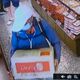 抱走整箱「佳德鳳梨酥」！白帽阿伯投案稱：全捐給弱勢