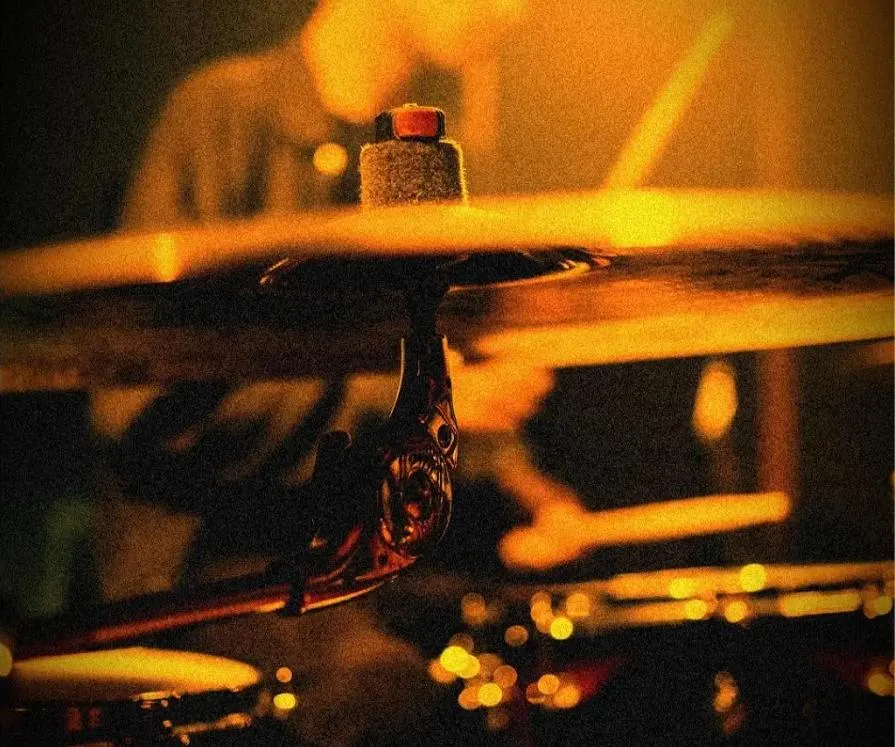 靈異錯別字/深夜老派對打 鼓聲伴鬼語:終於有人聽見我