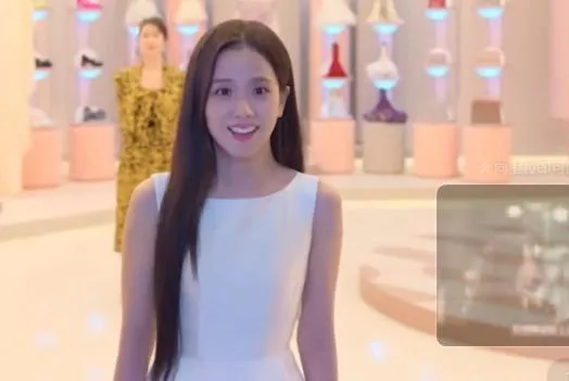 Jisoo體驗虛擬戀愛沉浸甜蜜幸福感　夢幻聯動徐仁國、李洙赫等9男神