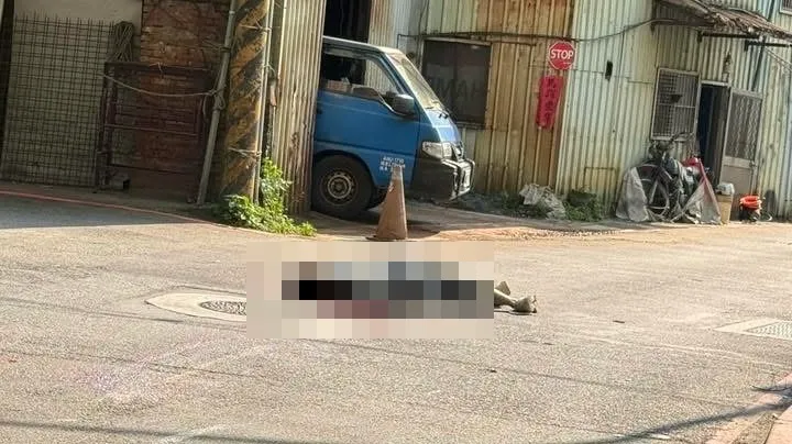 影/北市南港23歲男倒臥路中　遭貨車輾過當場死亡