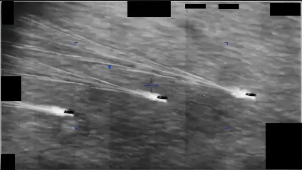 五角大廈公布最新解密文件!美軍戰機擊落UFO影片曝光