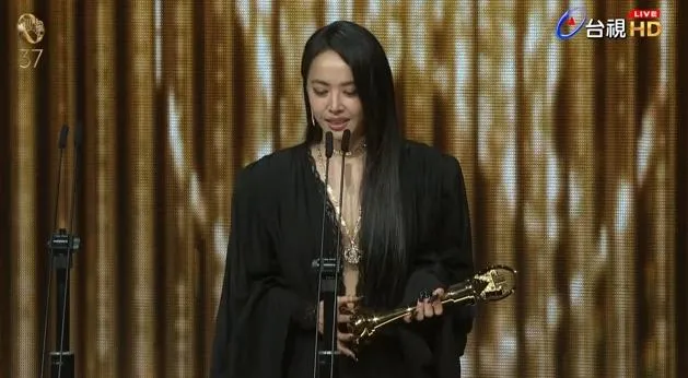 金曲37/打敗彭佳慧!蔡依林奪華語歌后
