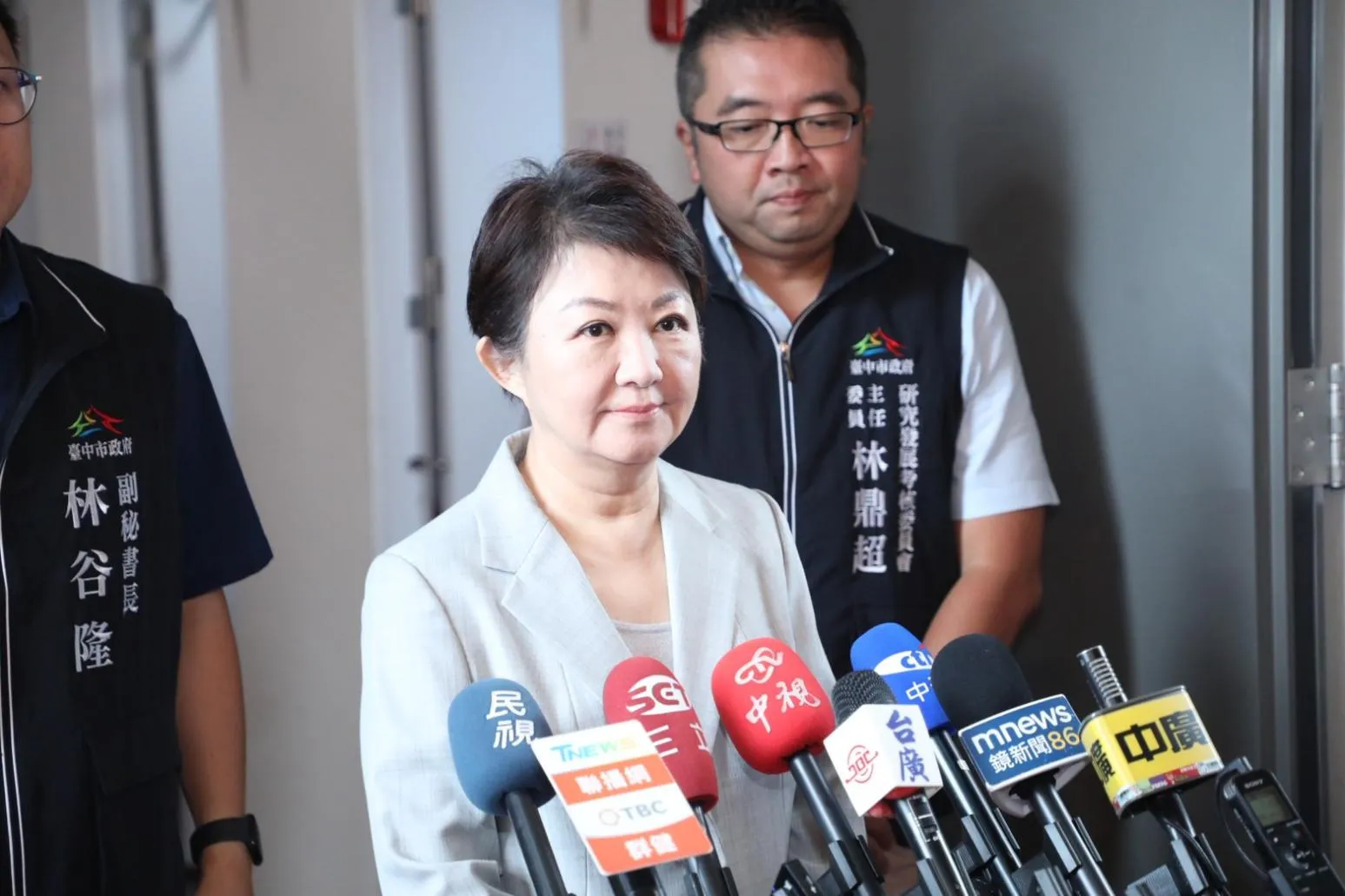蔣萬安兒遭綠營圍剿!盧秀燕心疼發聲:政治再怎樣「別霸凌孩子」