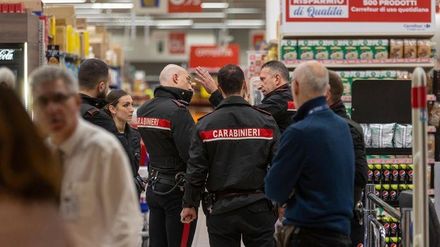 知名球星遇襲濺血！米蘭超市攻擊案　詭男「貨架抄刀」瘋砍顧客釀1死4傷