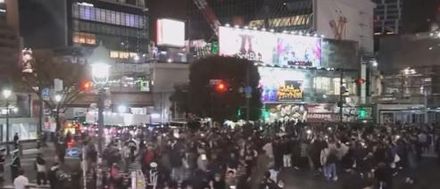 【影】世足賽/日本世足擊敗德國　民眾街頭嗨翻慶祝遇紅燈「迅速歸位」